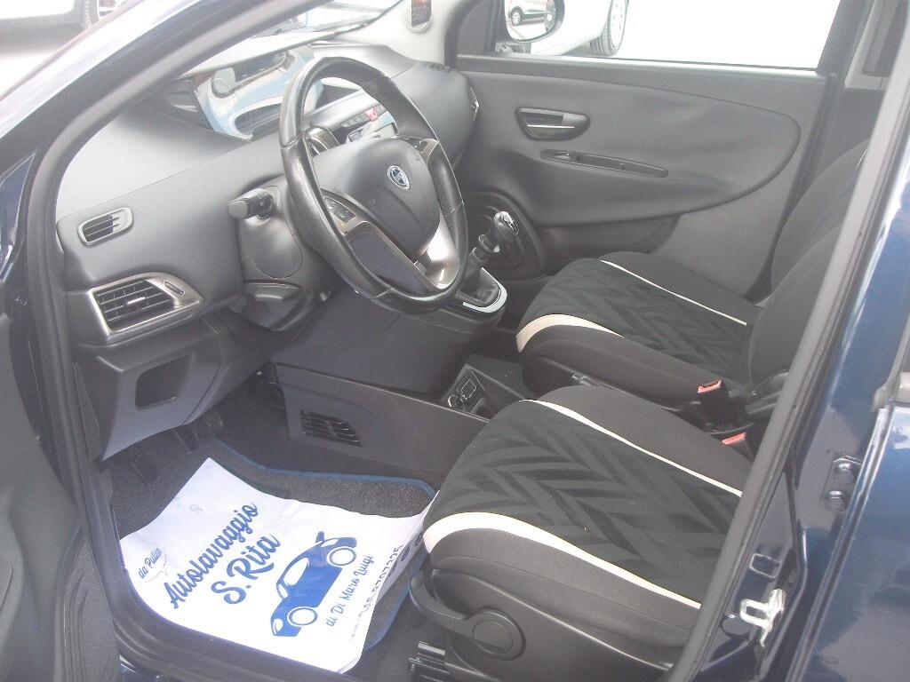 Lancia Ypsilon 1.2 69 CV GPL Ecochic Gold - 2016