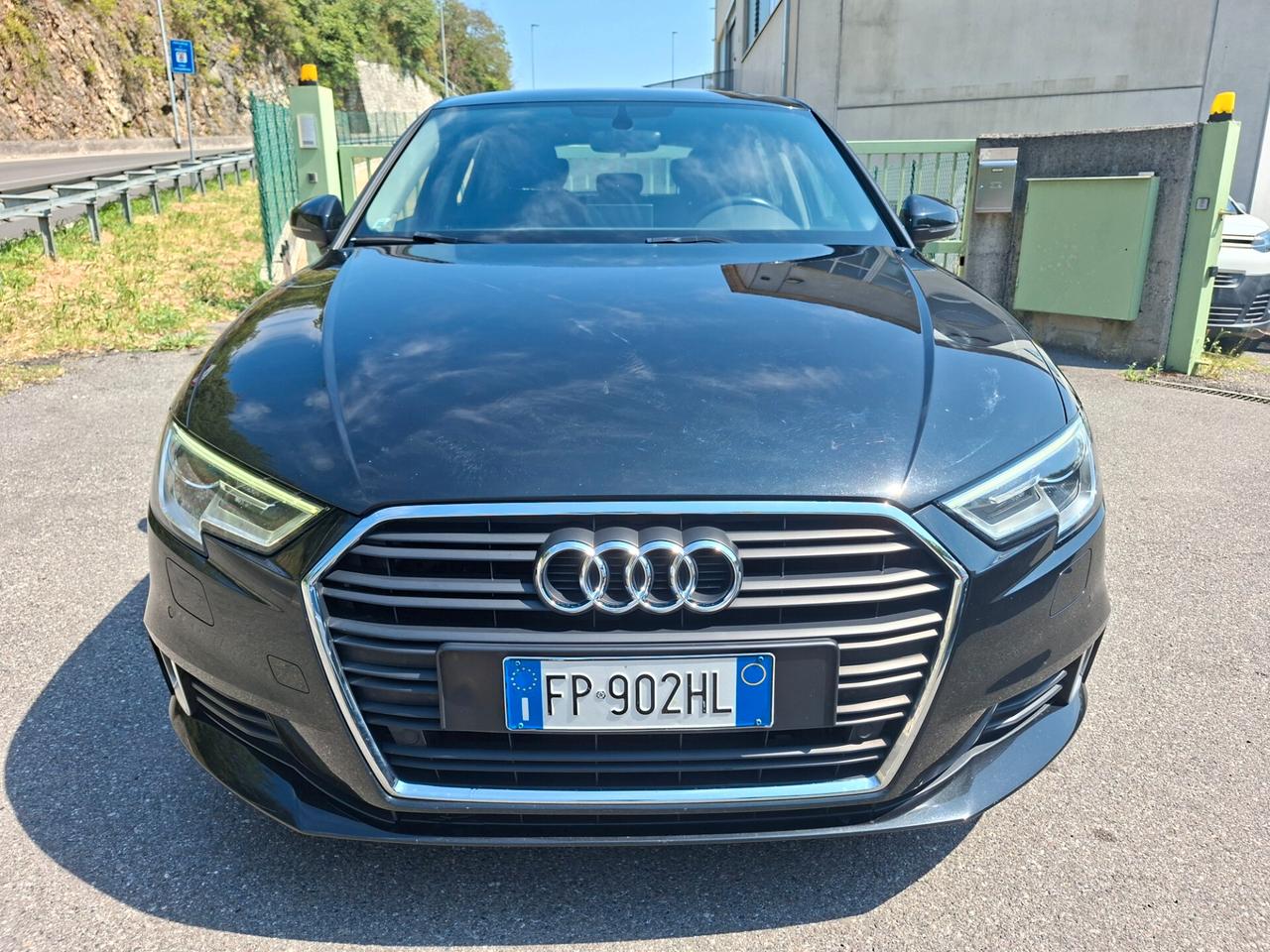Audi A3 1.6 TDI AUTOMATICO / EURO 6B