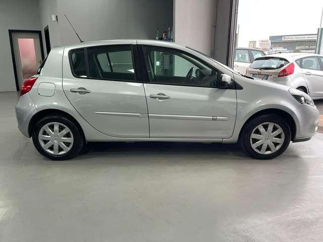 Renault Clio Clio III 2009 5p 1.2 16v Luxe