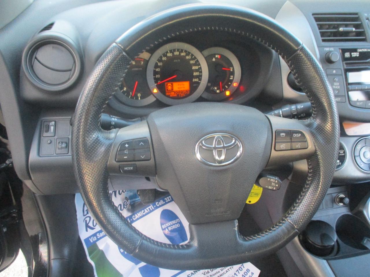 Toyota RAV 4 RAV4 2.2 D-4D 150 CV Luxury 2010