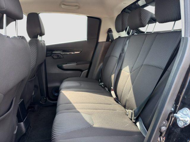 MAHINDRA KUV100 KUV100 1.2 VVT K8