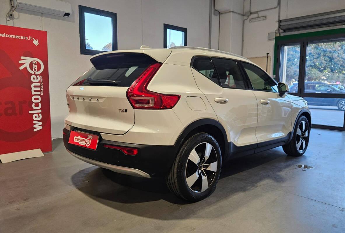Volvo XC40 2.0 t4 Momentum awd geartronic my20