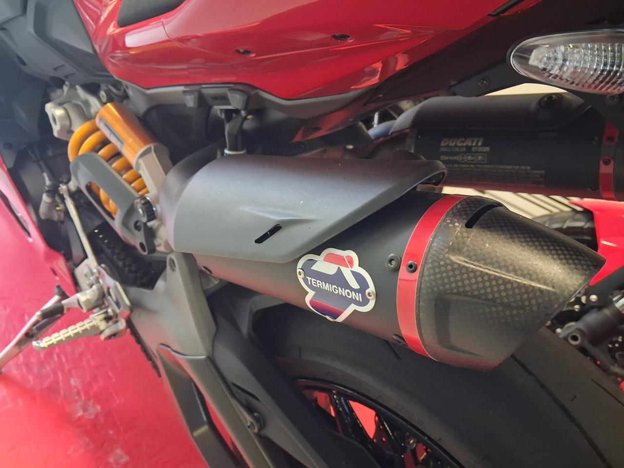 Ducati Panigale V2 S