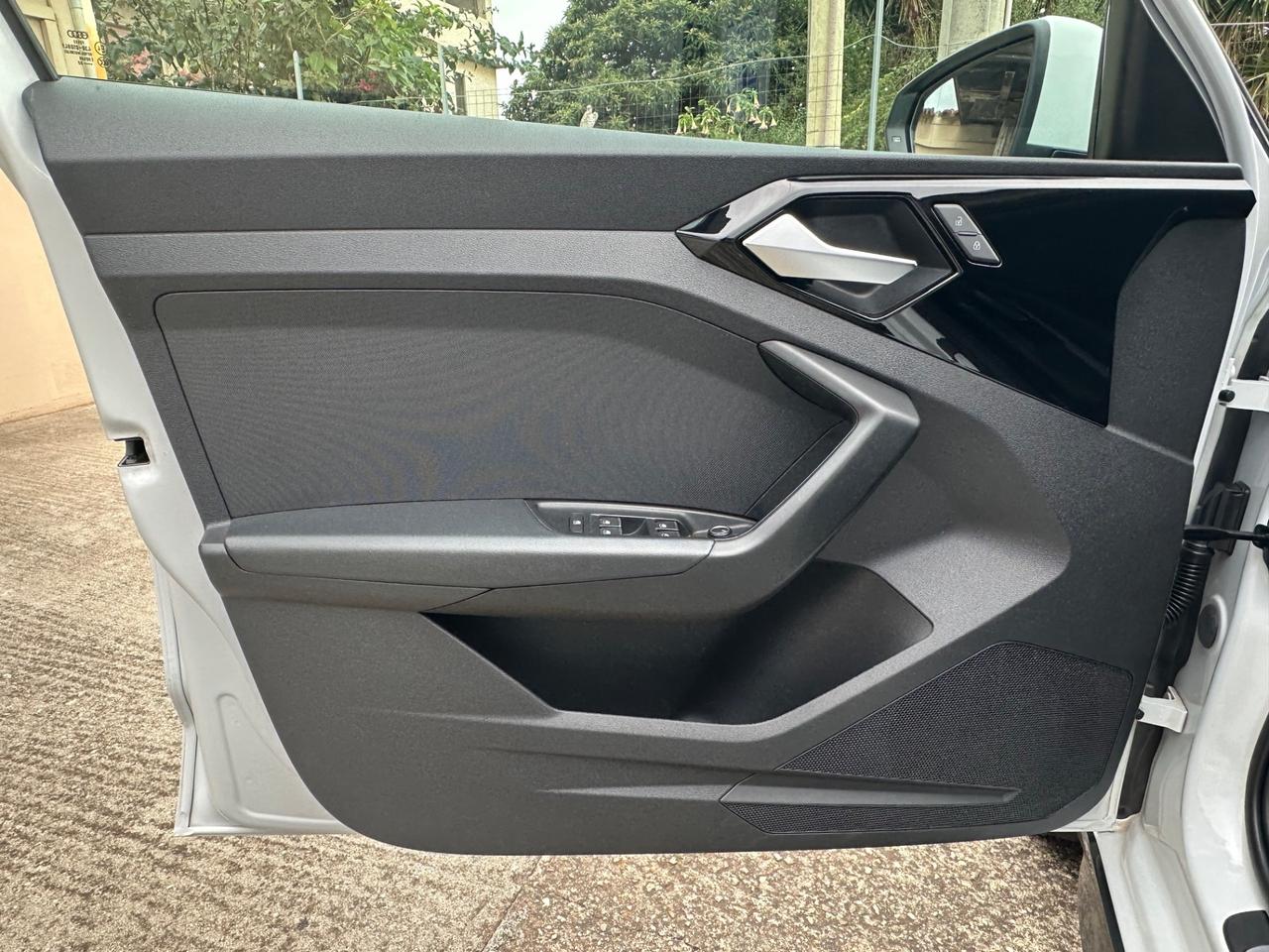 Audi A1 allstreet 30 TFSI Identity Contrast