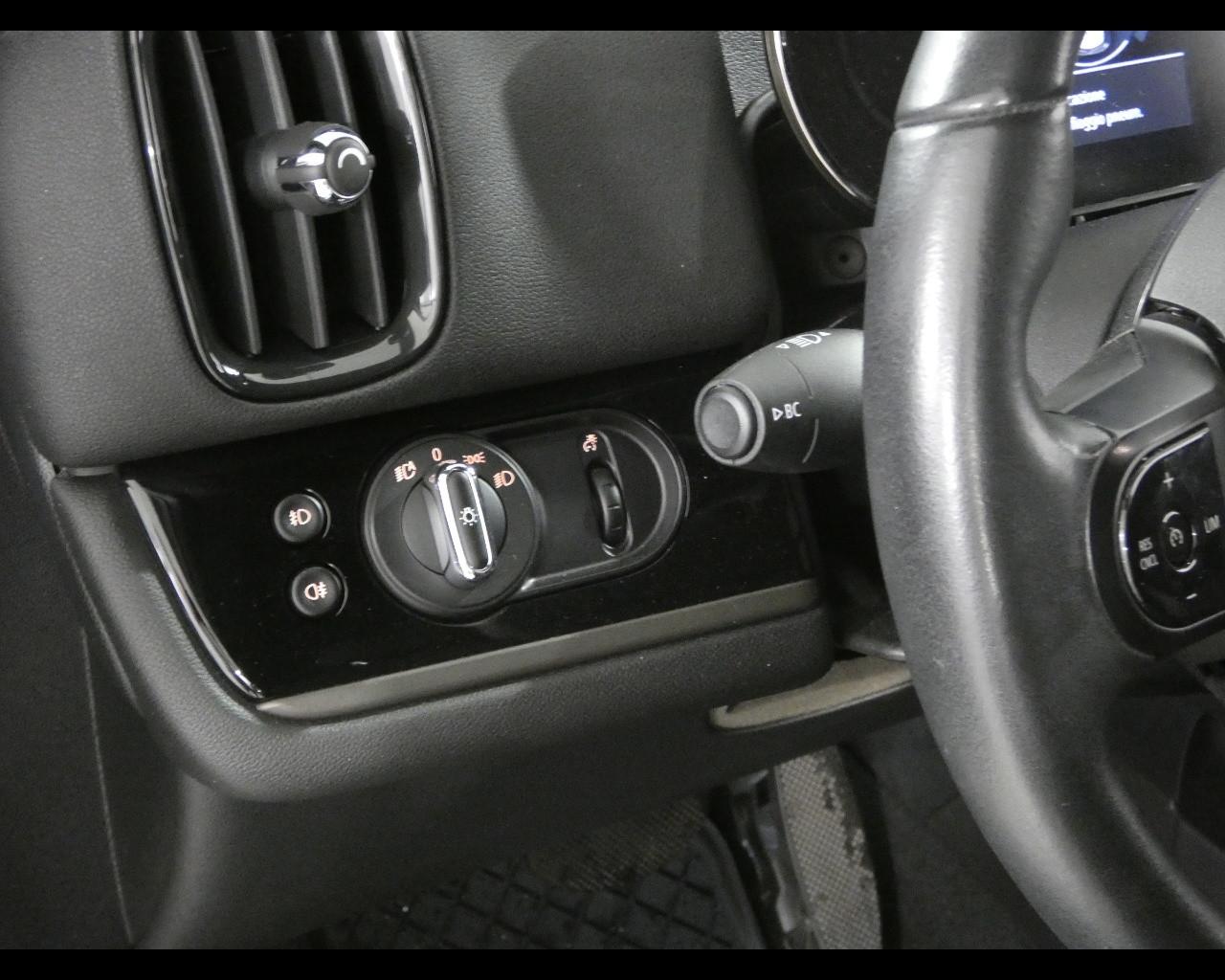 MINI Mini Countrym.(F60) - Mini 1.5 Cooper Business Countryman