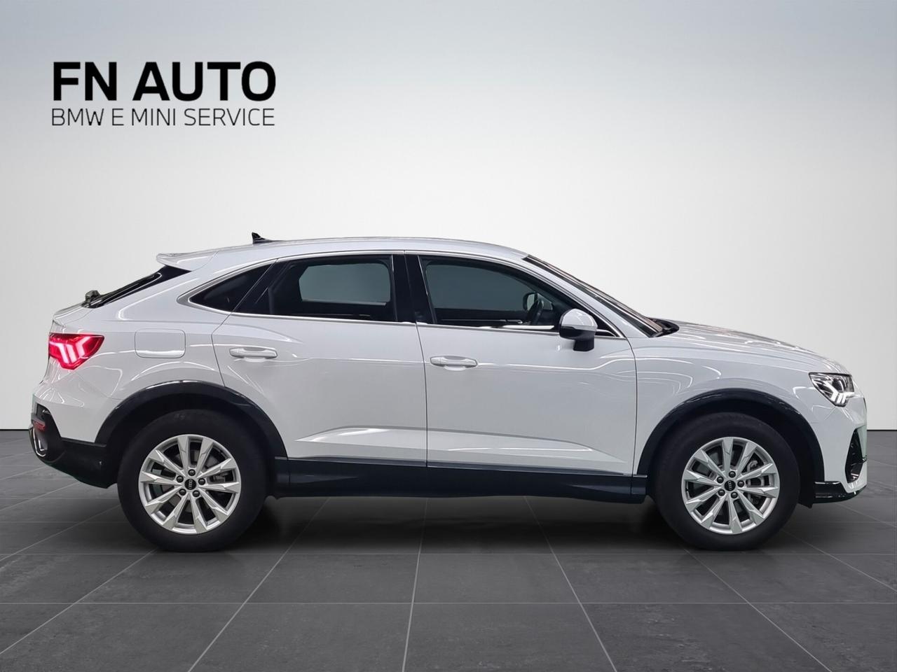 Audi Q3 SPB 45 TFSI e S tronic Business Plus