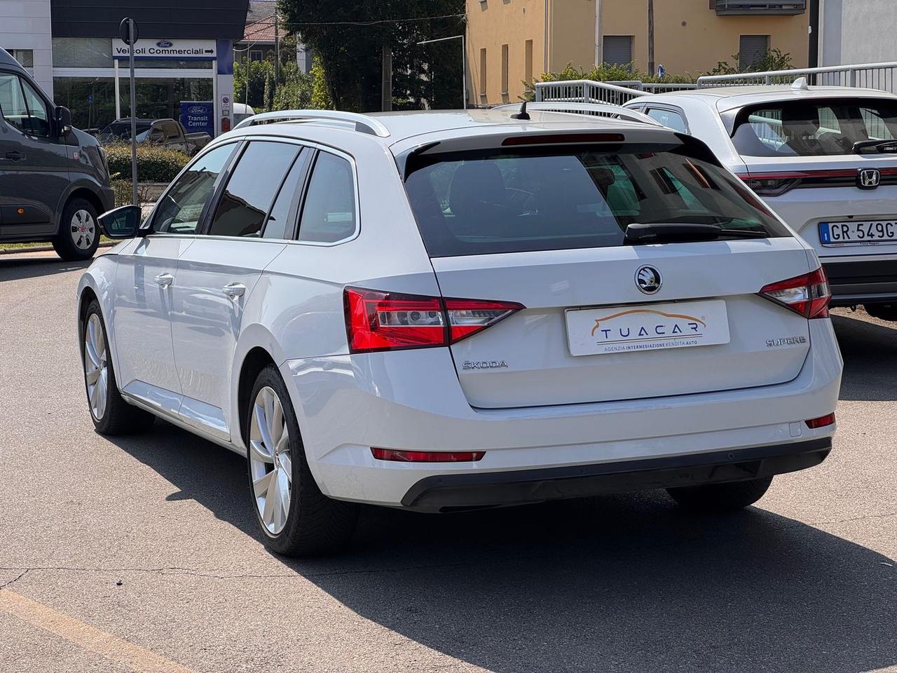 Skoda Superb Executive 2.0 TDI #12030