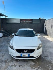 Volvo V40 D2 1.6 Summum