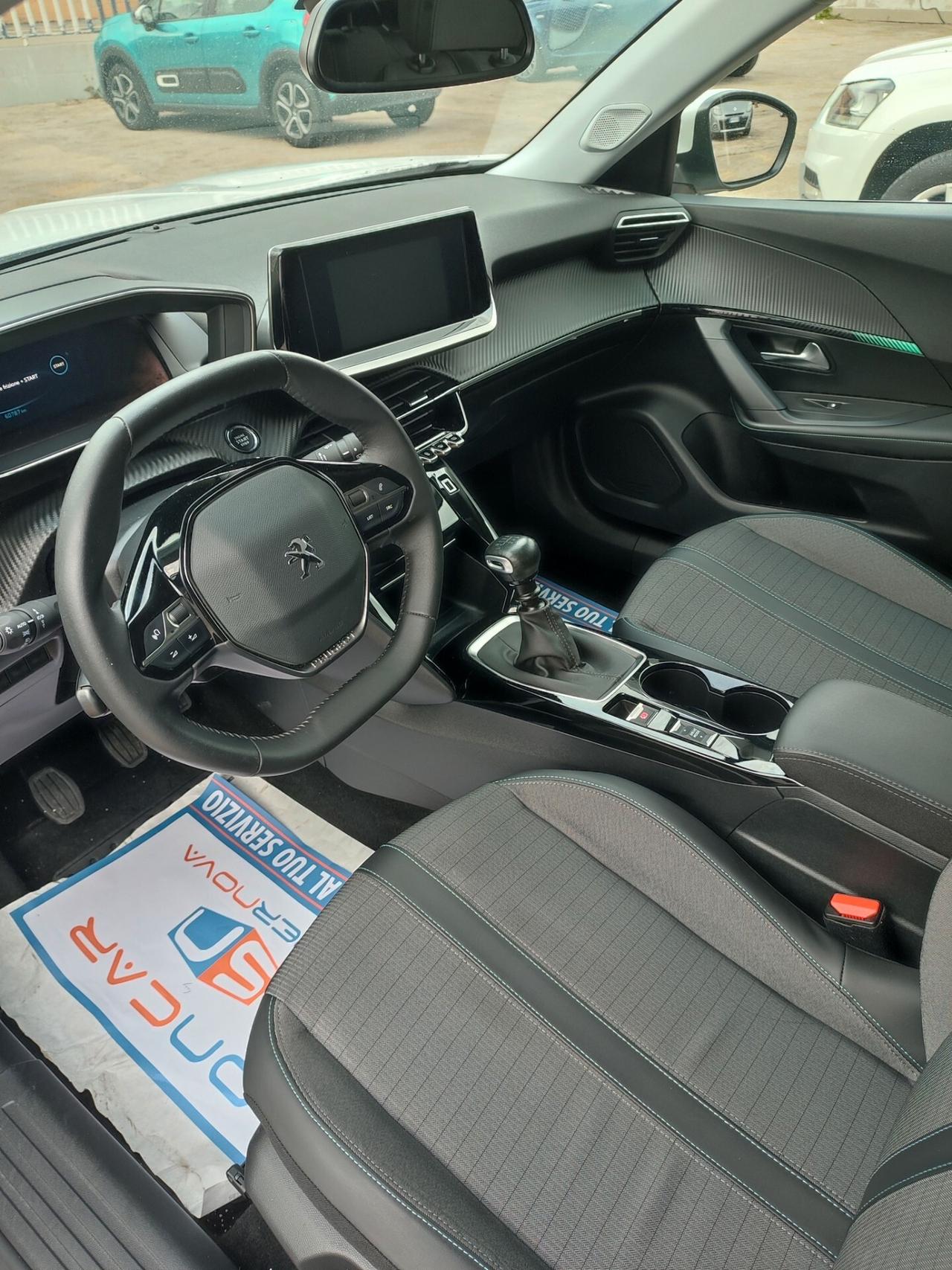 Peugeot 2008 PureTech 100 S&S Allure