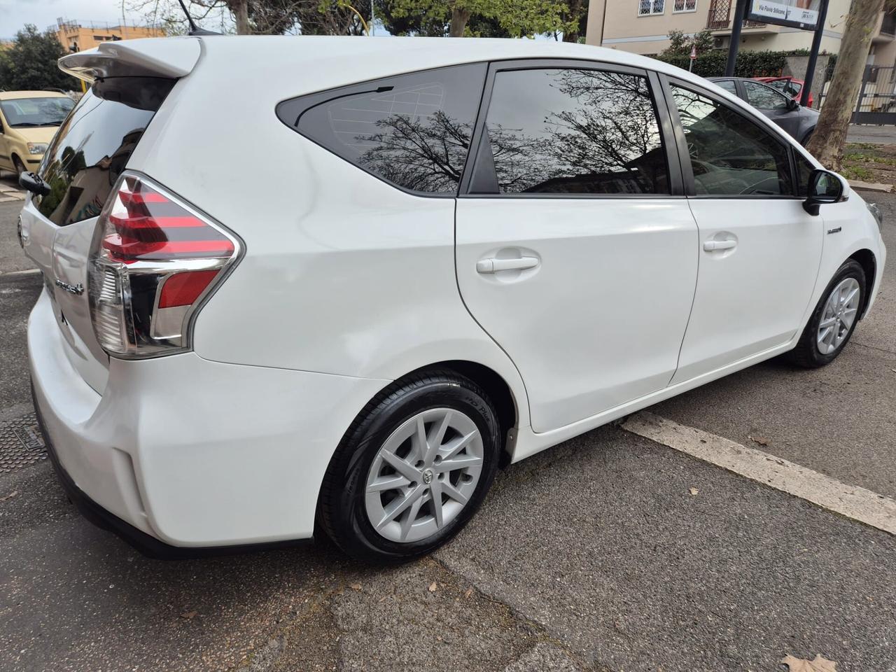 Toyota Prius+ 1.8 Active