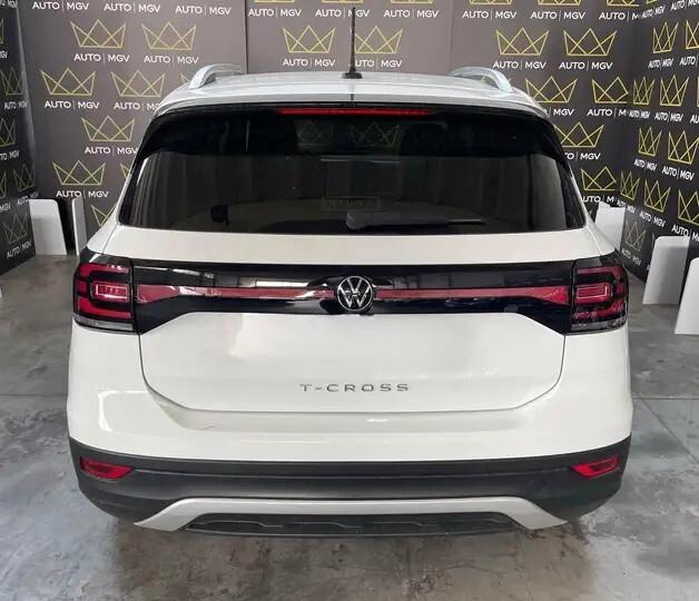 VOLKSWAGEN T-CROSS 1.0 TSI 5p ADVANCED