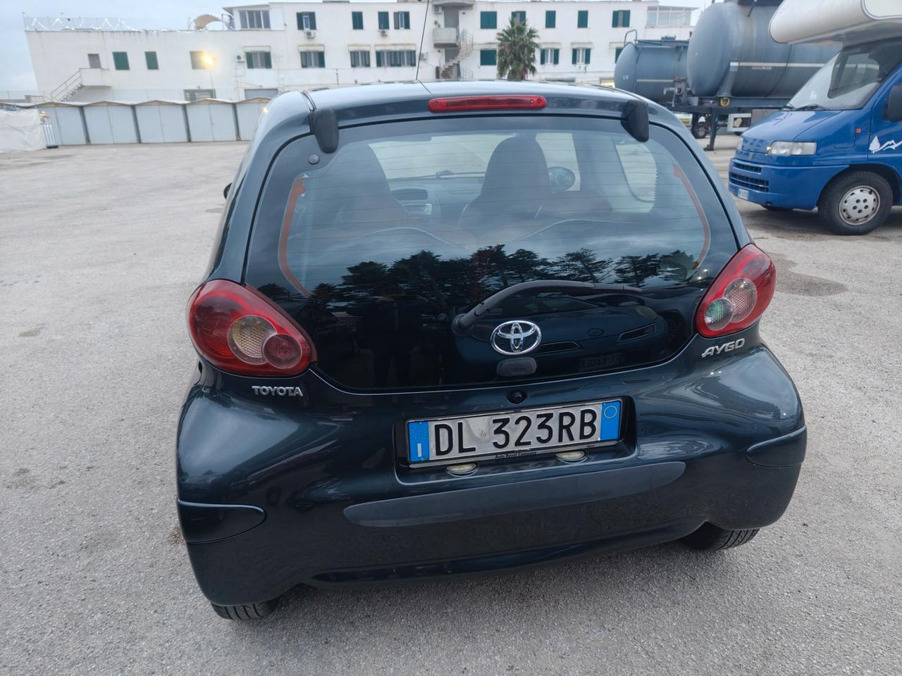 Toyota Aygo 1.0 VVT-i 3p Sol c/automatico