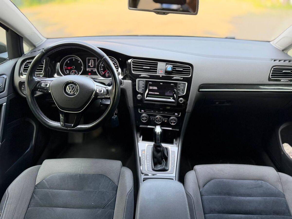 Volkswagen Golf 1.6 tdi Highline 5p dsg