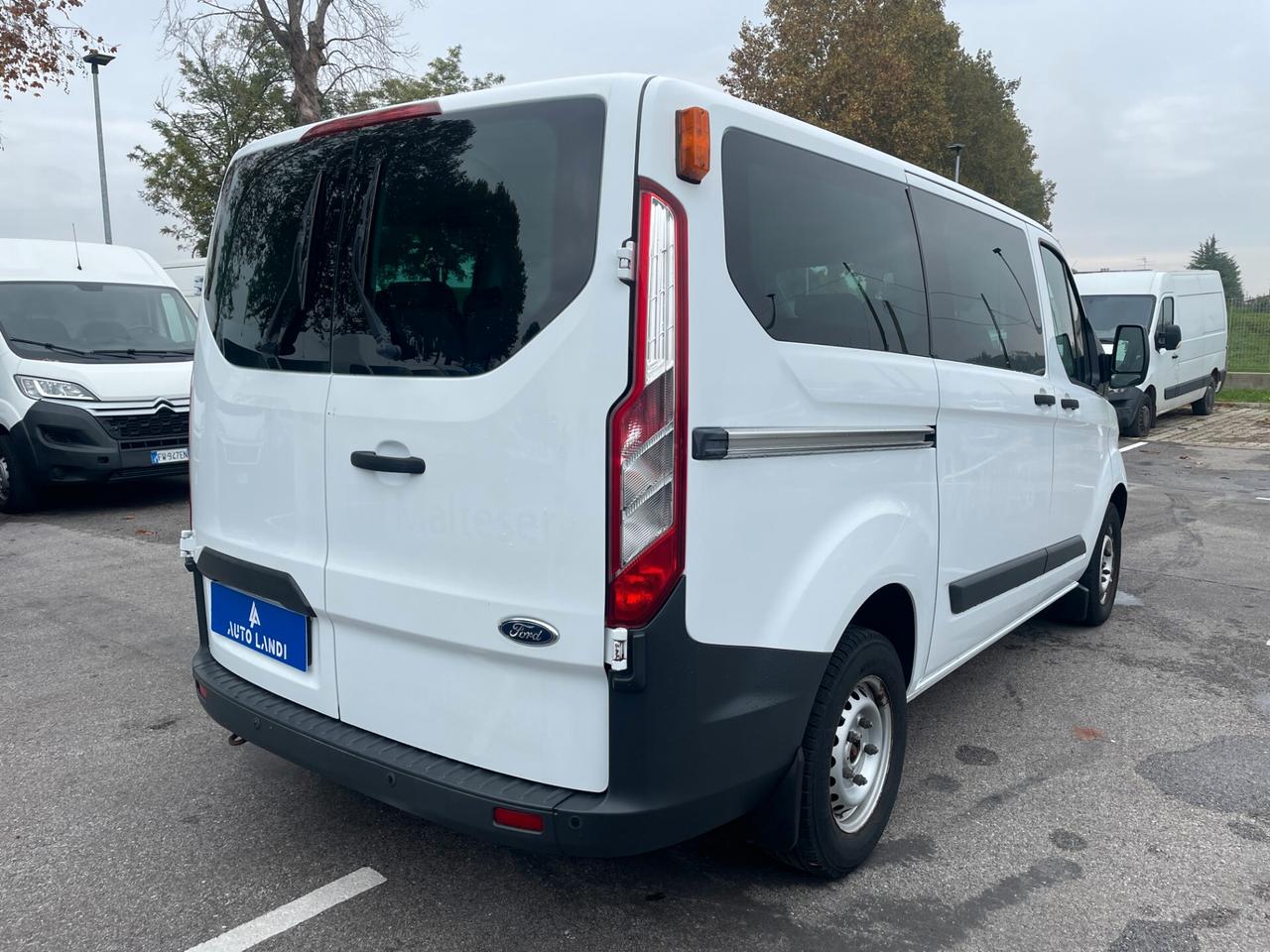 Ford Tourneo Custom Transit 270 E5 2.2 tdci 125cv Trend L1H1