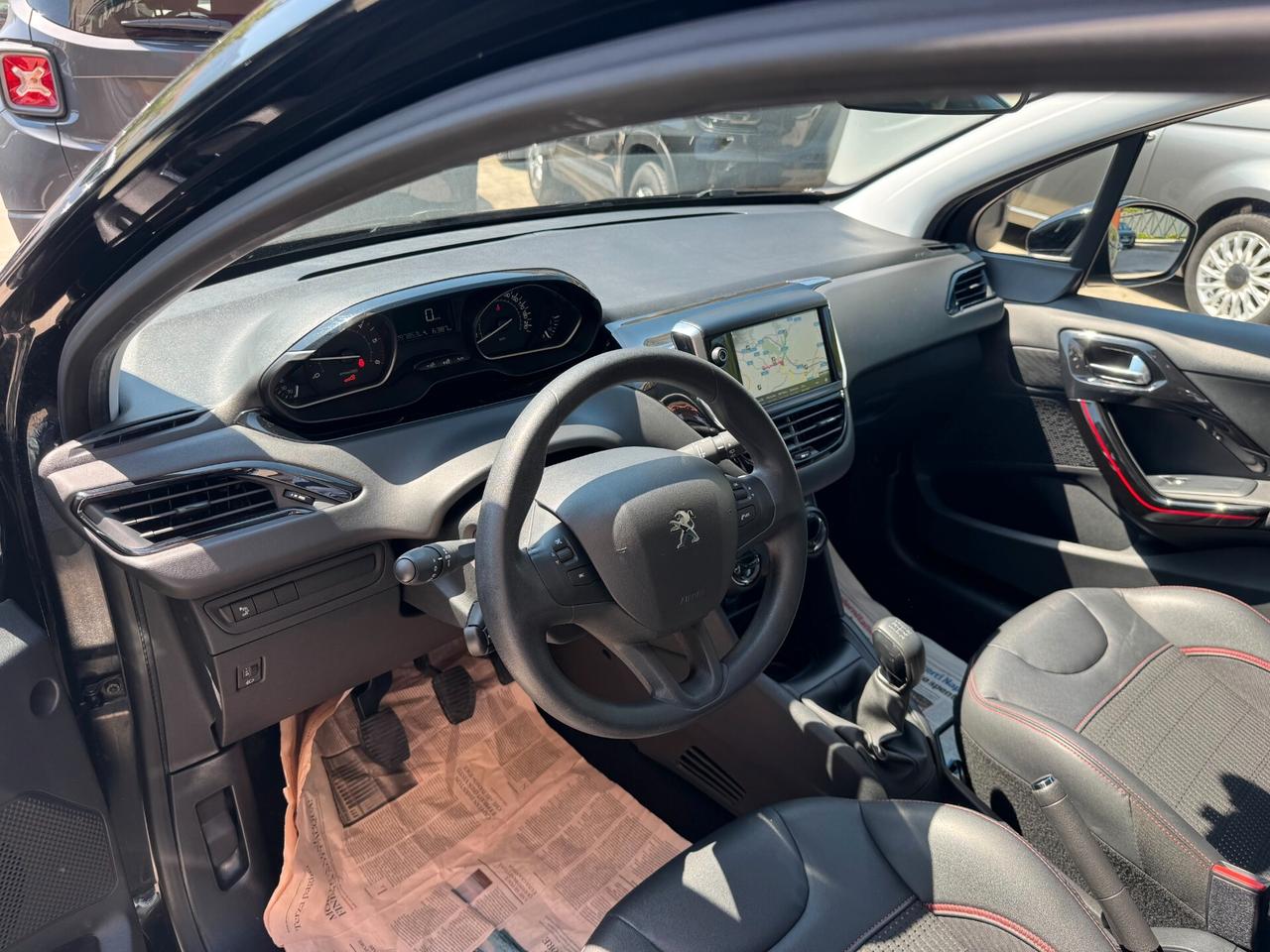Peugeot 208 Peugeut BlueHDi 75 5 porte Allure