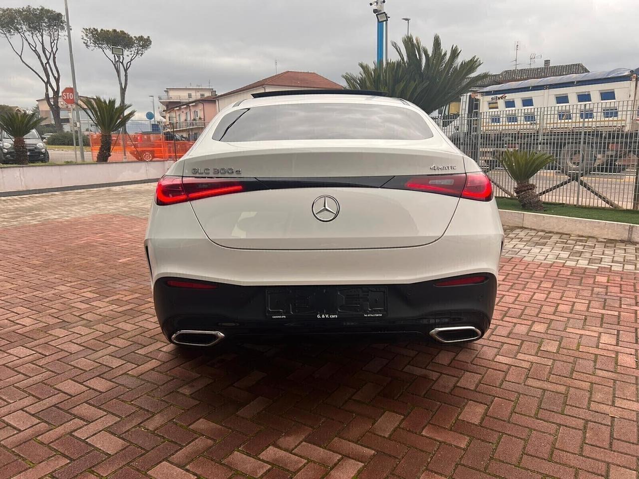 Mercedes-Benz GLC 300 D Coupè AMG*PANORAMA*PELLE*