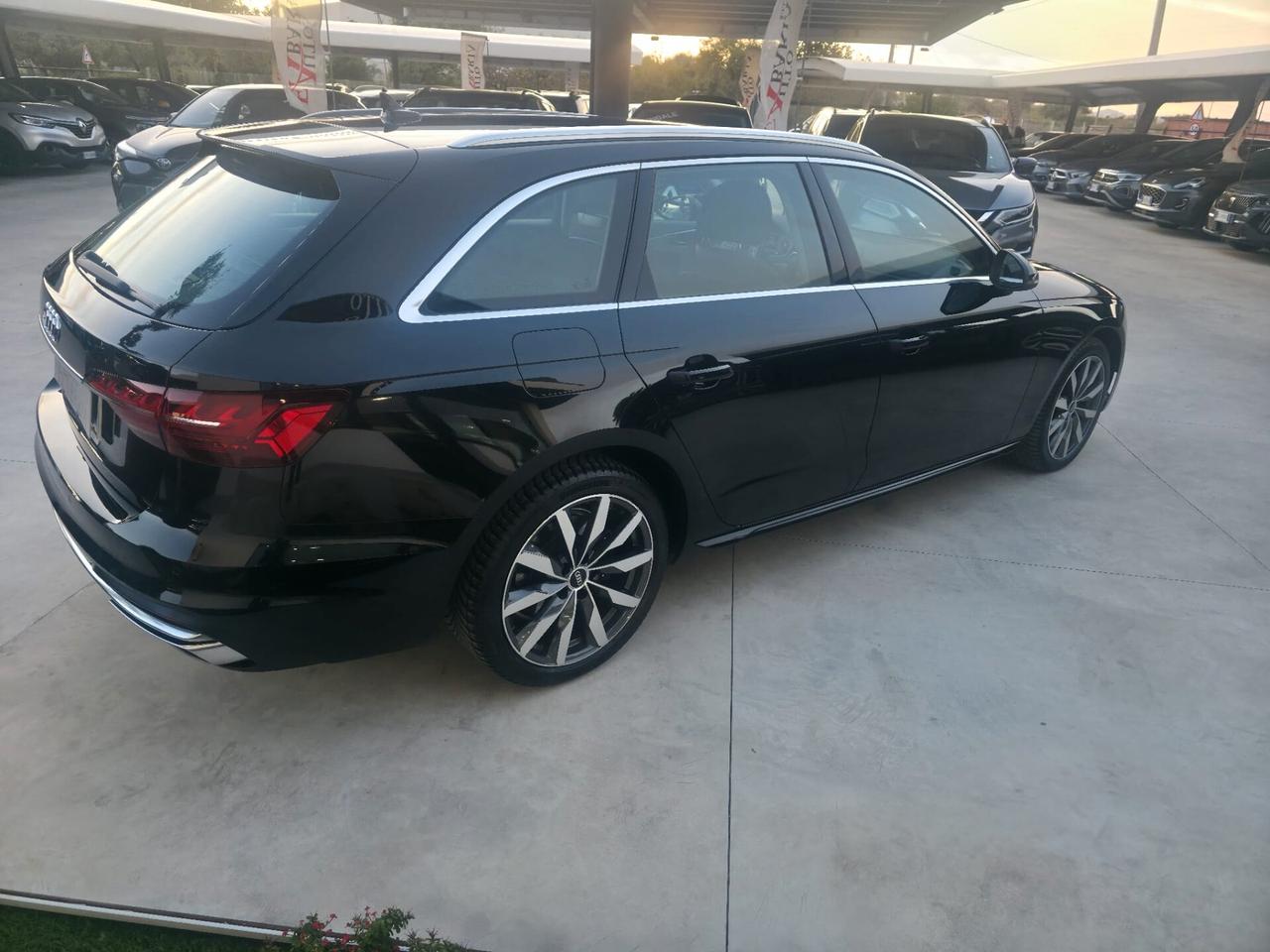 Audi A4 Avant 35 TDI/163 CV S tronic line edition
