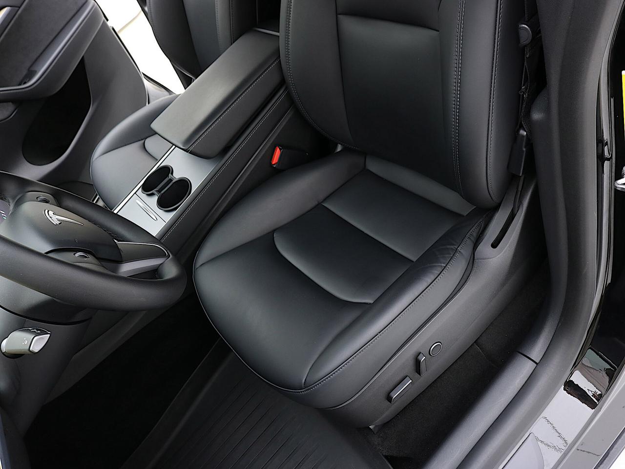 Tesla Model Y Long Range Dual Motor AWD