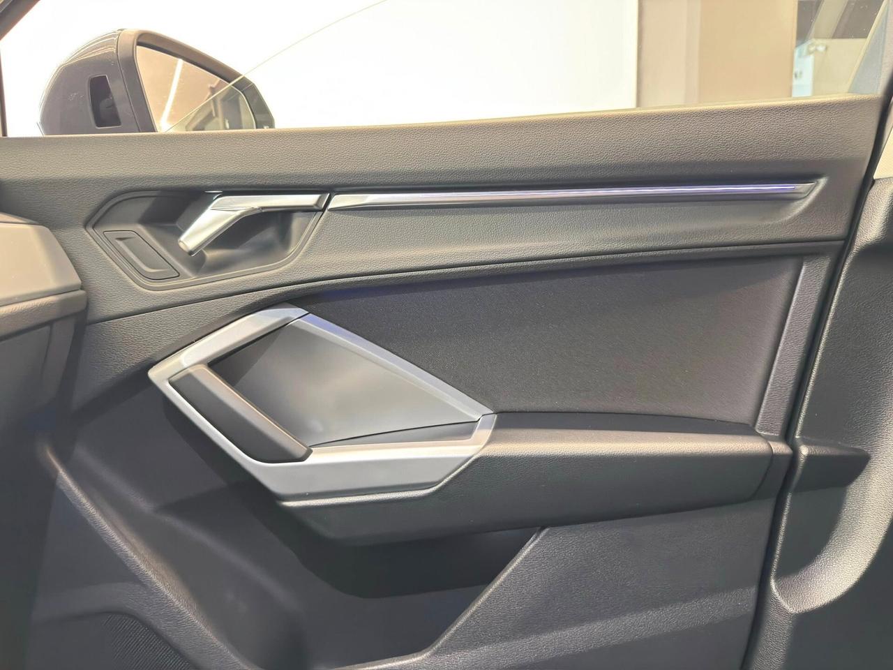 Audi Q3 SPB 35 TDI quattro Business Plus