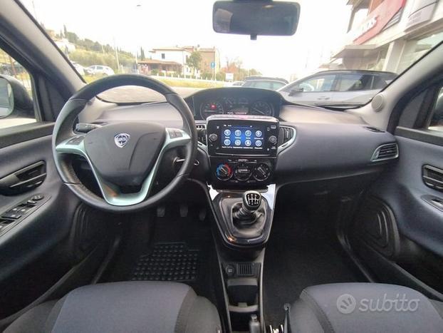 Lancia Ypsilon 1.0 FireFly 5 porte S&S Hybrid...