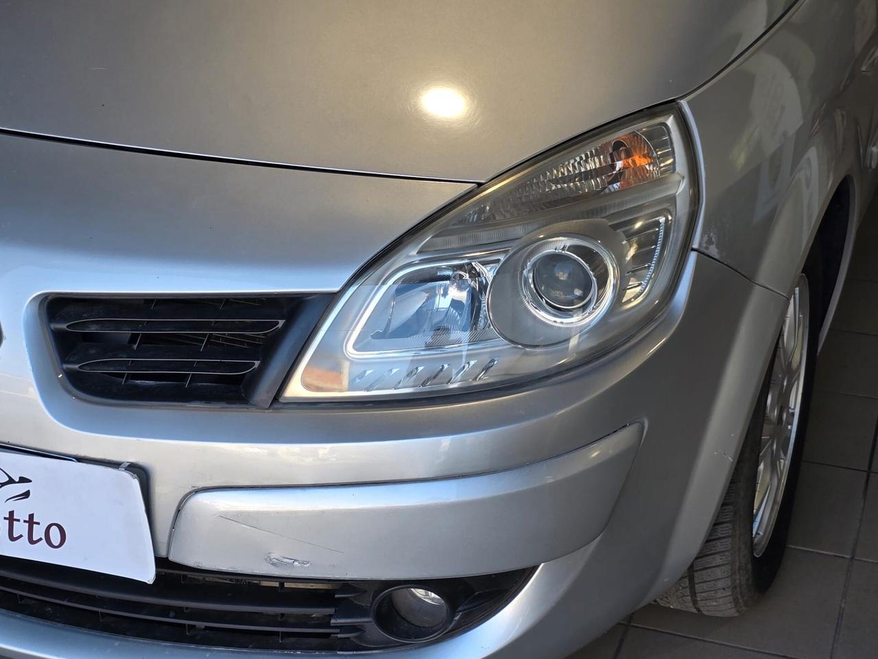 Renault Scenic Grand Scénic 1.9 dCi/130CV PlayStation Portable 7 posti