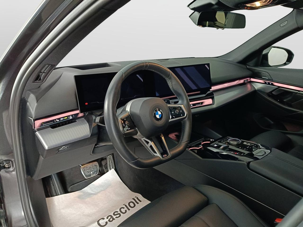 BMW Serie 5 G61 2024 Touring - 520d Touring 48V xdrive MSport Pro auto