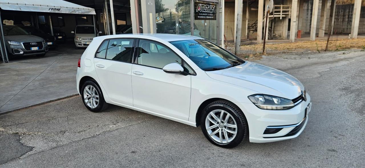 Volkswagen Golf 7.5 TDI 1.6 115CV 5p. HighLine