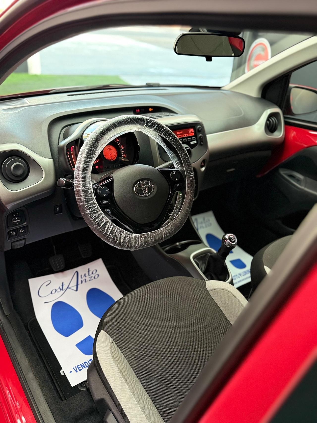Toyota Aygo 1.0 VVT X-WAVE 2018 20000 KM