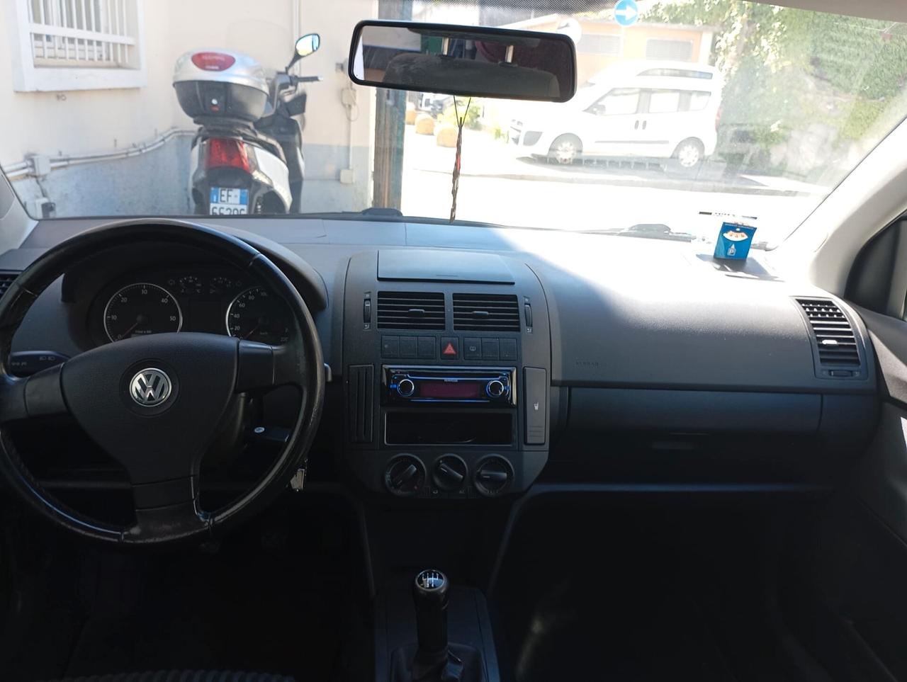 Volkswagen Polo 1.9/101CV TDI 5p. Sportline-2006