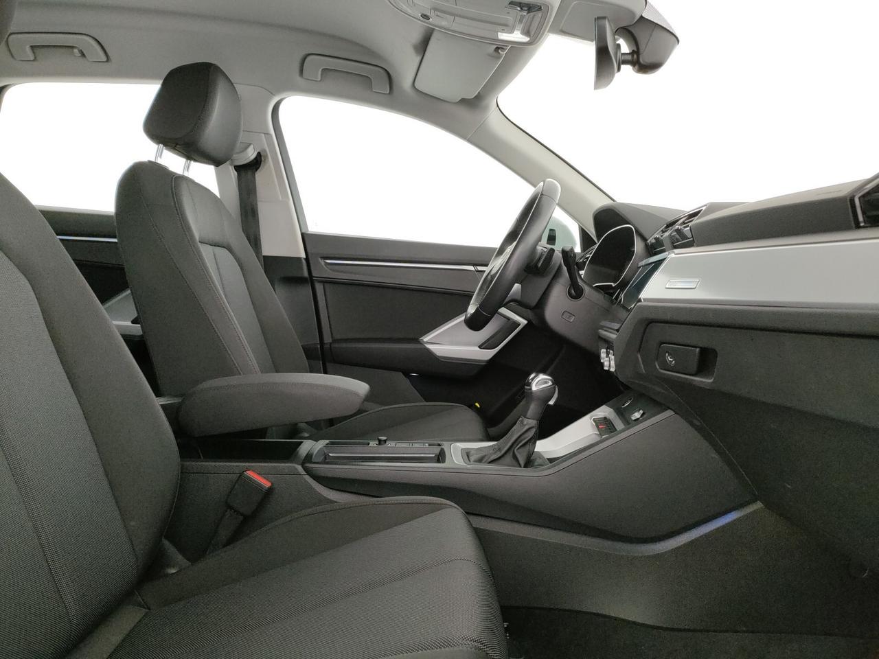 Audi Q3 35 1.5 tfsi business advanced s-tronic