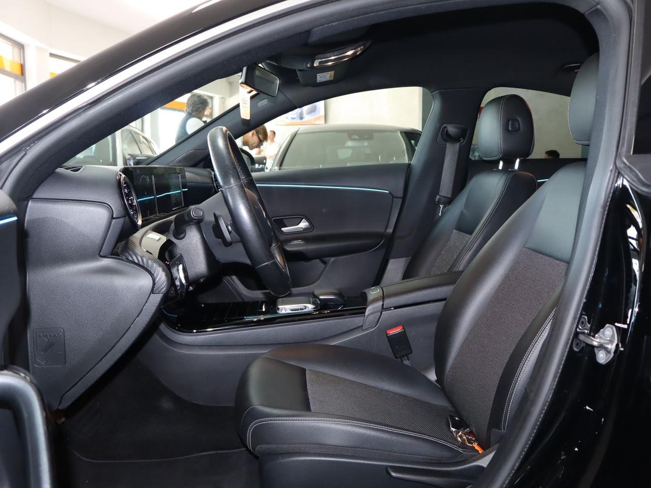 Mercedes-Benz CLA 200 Business Line CLA 200 #10989