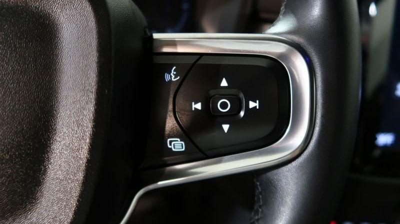 Volvo XC40 Recharge T4 Plug-in Hybrid auto Recharge Core