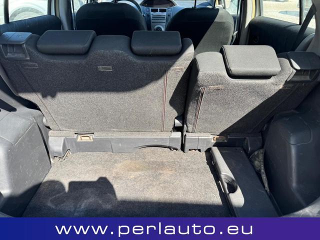 TOYOTA Yaris 1.4 D-4D DPF 5 porte Sol