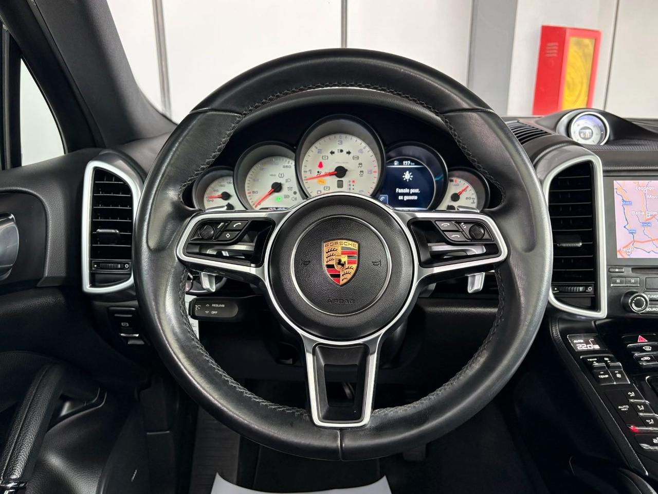 Porsche Cayenne 3.0 tiptronic