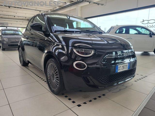 FIAT 500 Icon Berlina 42 kWh accessoriata LED ecc