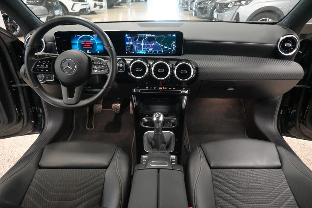 MERCEDES-BENZ A 160D 95CV BUSINESS SOLUTION 6M. ( PELLE - PARK ASSIST - TELECAMERA POST. - NAVI PREMIUM - CRUISE - NEOPATENTATI )