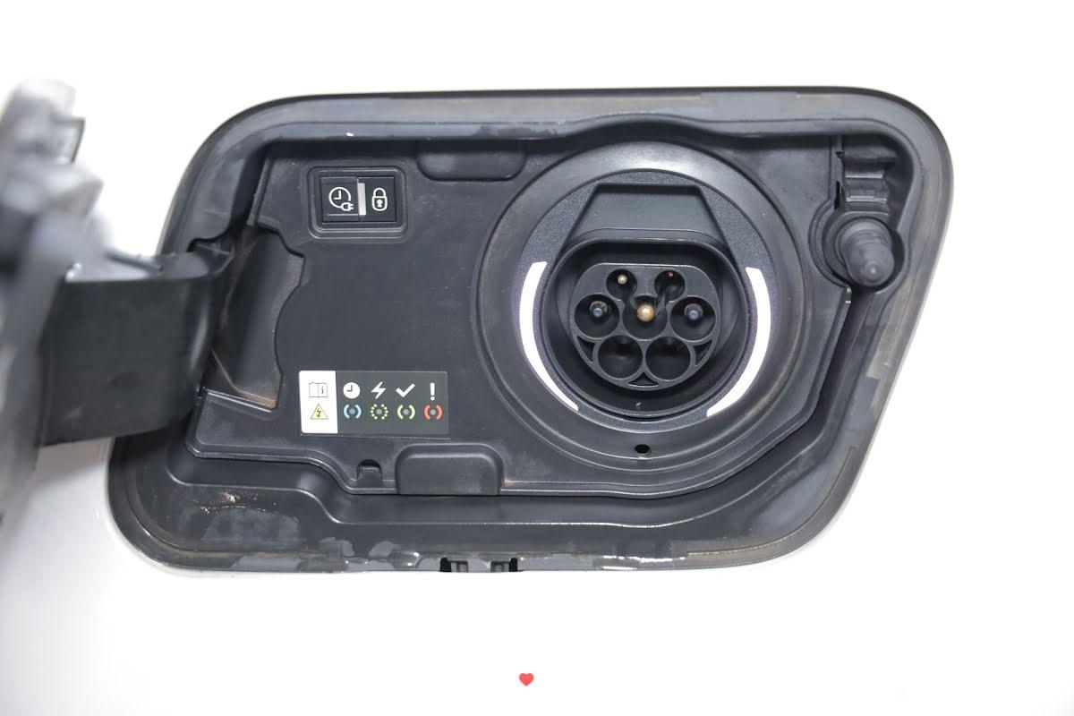 Peugeot 3008 1.6 hybrid4 300CV GT Pack e-eat8