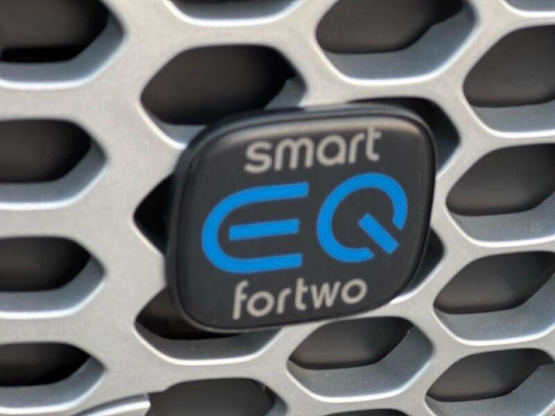 smart fortwo Fortwo eq Pure 22kW