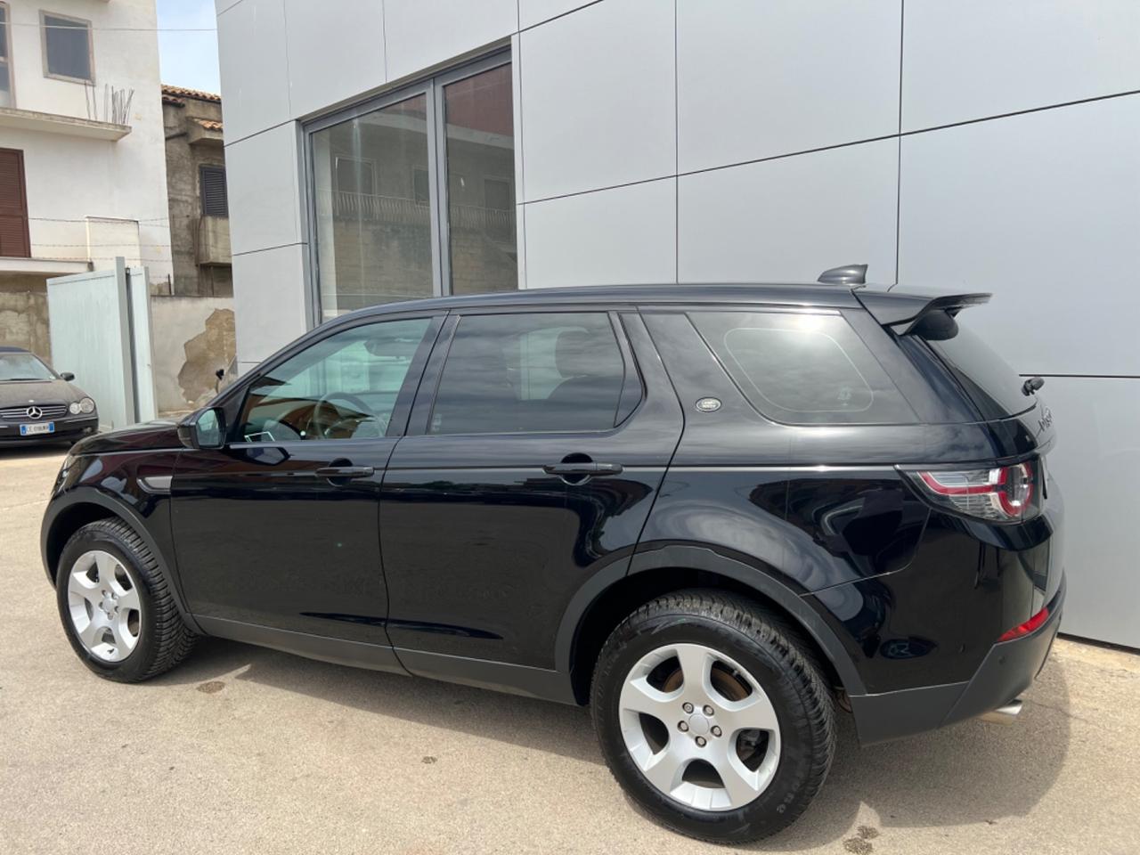 Land Rover Discovery Sport 2.0 eD4 150 CV SE Manuale - anno 2019 - iva esposta - prezzo € 19.900