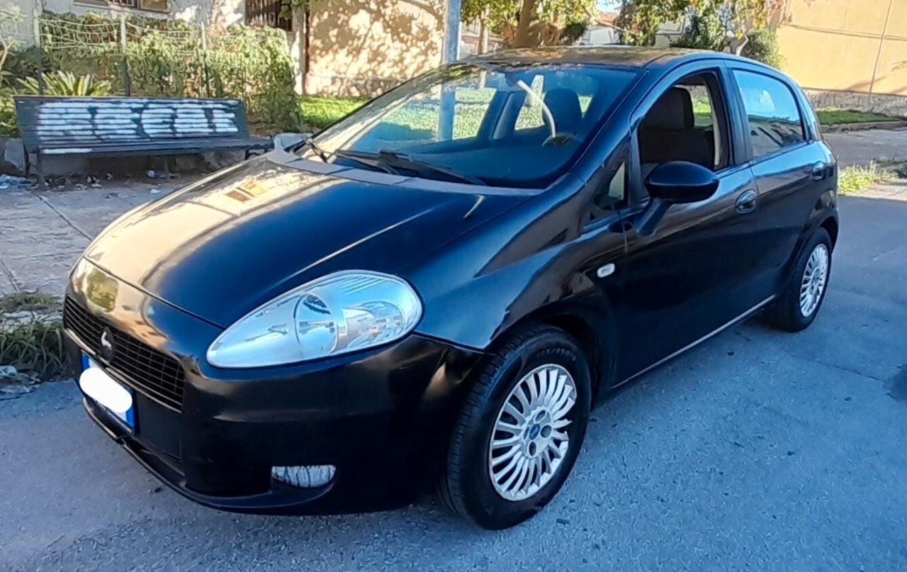 Fiat Grande Punto 1.3 MJT 75 CV 5 porte Dynamic