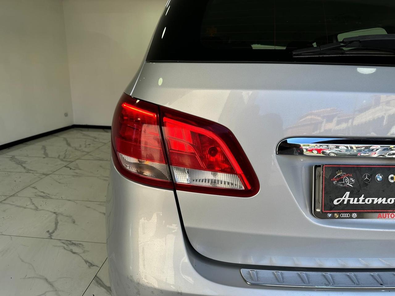 Mercedes-benz B 180 d Business- EURO 6 -NAVI-TELECAMERA-2016