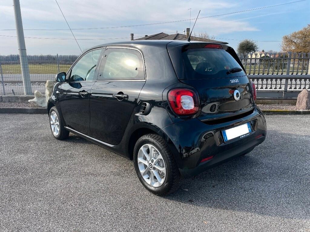 Smart ForFour 70 1.0 Youngster 4 posti