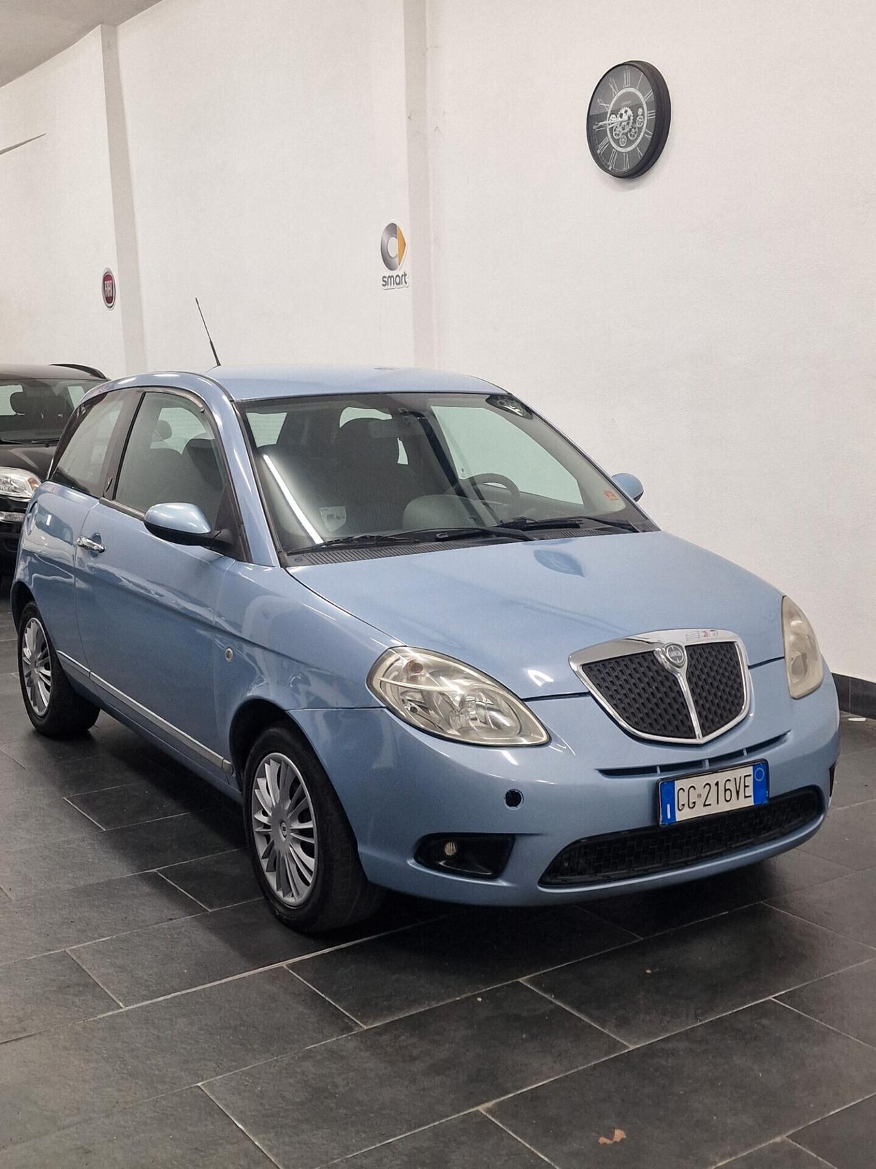 Lancia Ypsilon 1.2 Argento