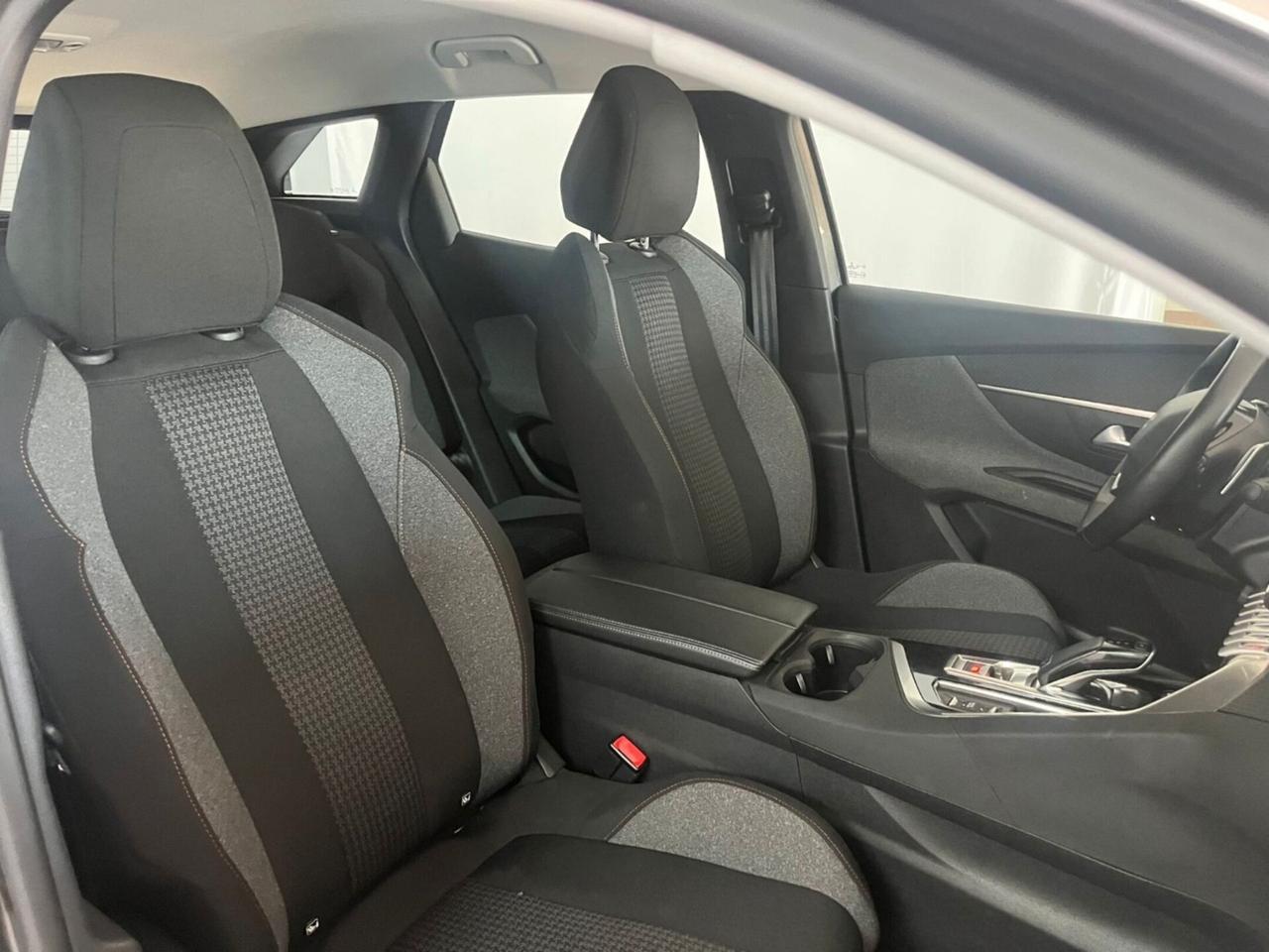 Peugeot 3008 BlueHDi 130 S&S EAT8 Active Business