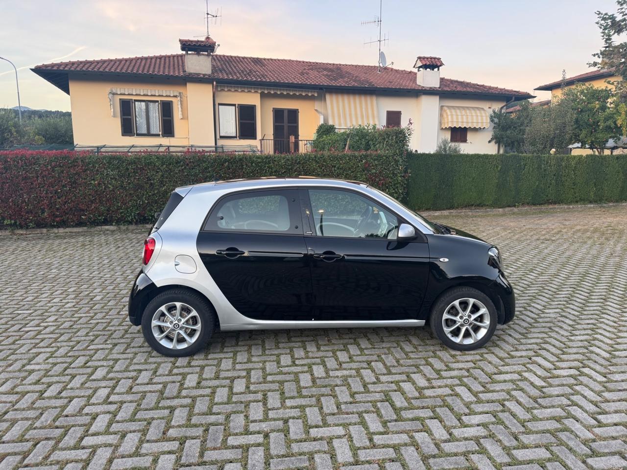 Smart ForFour 70 1.0 Prime