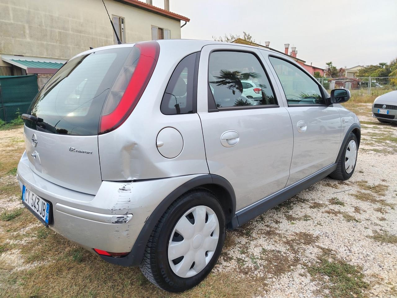 Opel Corsa 1.2i 16V cat 5 porte Club