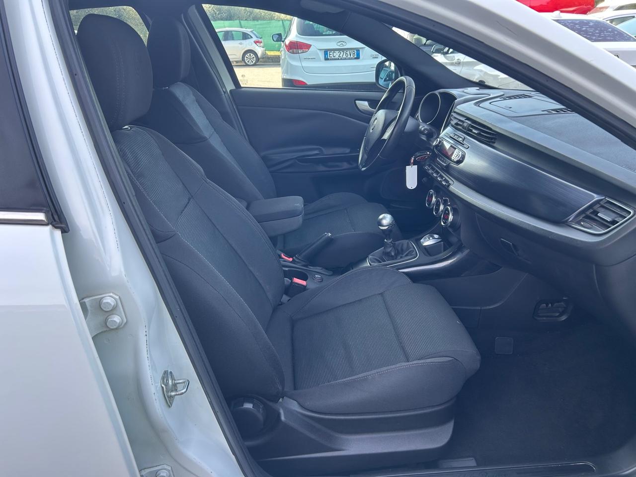 Alfa Romeo Giulietta 1.6 JTDm-2 105 CV Exclusive