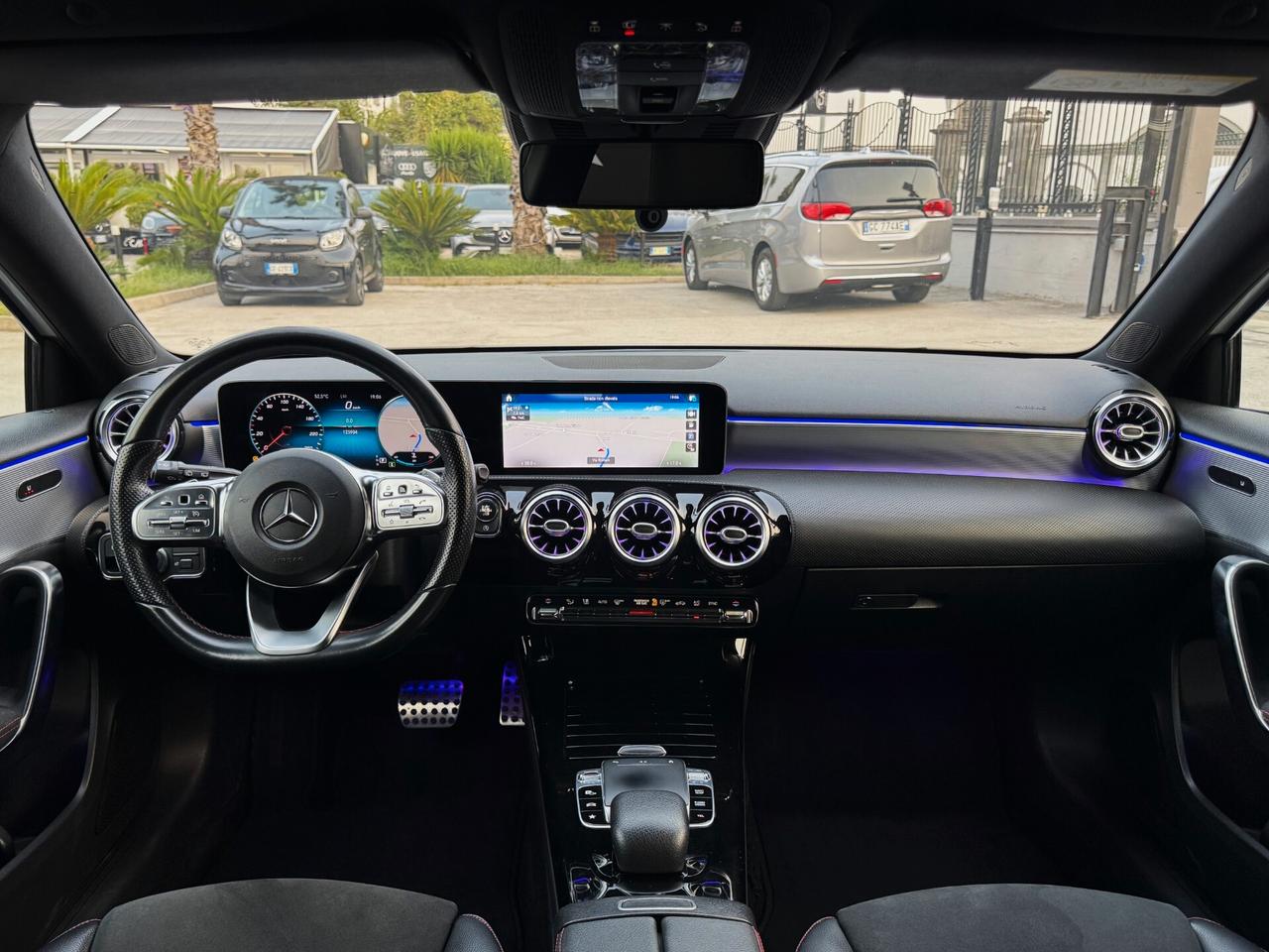 Mercedes-Benz A 180 d Premium AMG TETTO PACK LUCI