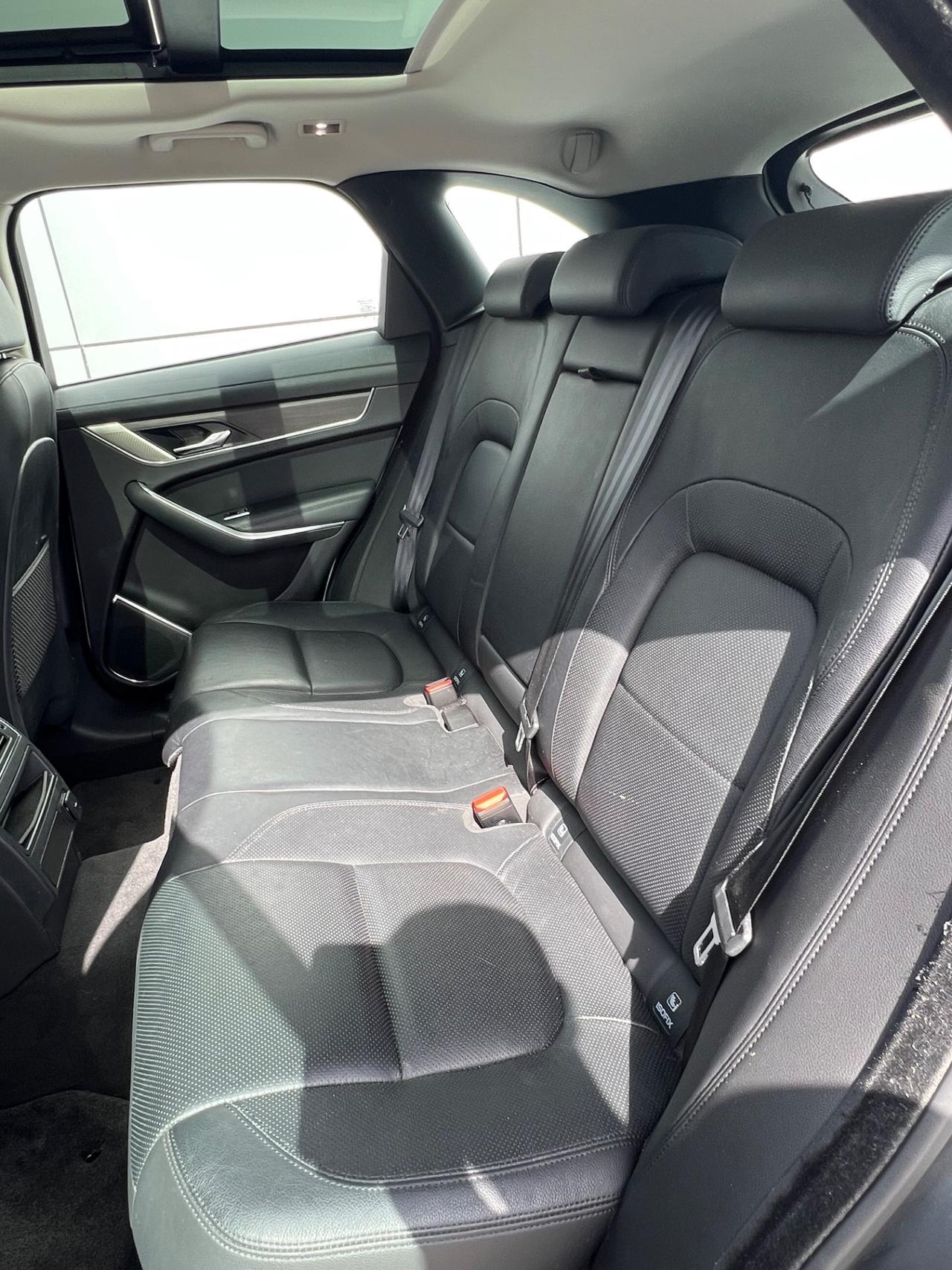 Jaguar F-Pace S awd 204cv auto possibilità noleggio no scoring
