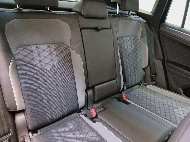 Volkswagen Tiguan 2.0 tdi R-Line 4motion 150cv dsg
